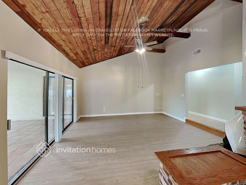 Building Photo - 630 NW 48th Ave