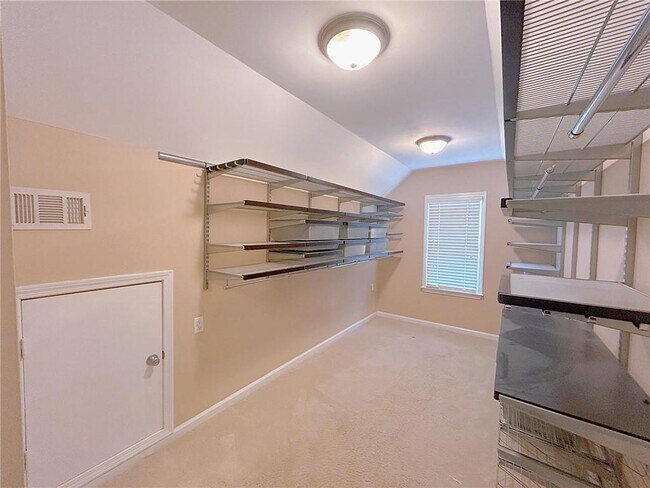 Building Photo - 280 Graystone Way