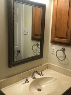 Building Photo - 445 Cozby Ave