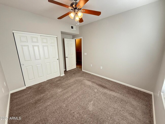 Building Photo - 1920 E Bell Rd