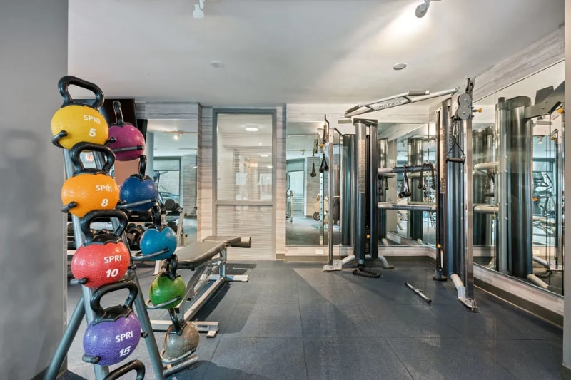 Building Photo - 1158 N Dearborn St