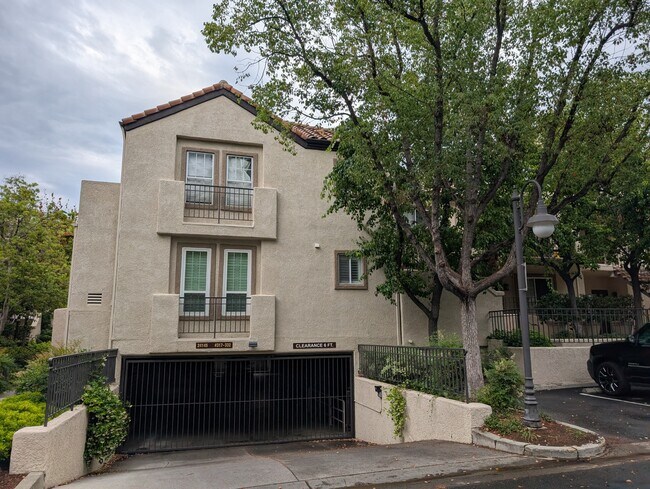 Building Photo - 24145 Del Monte Dr.