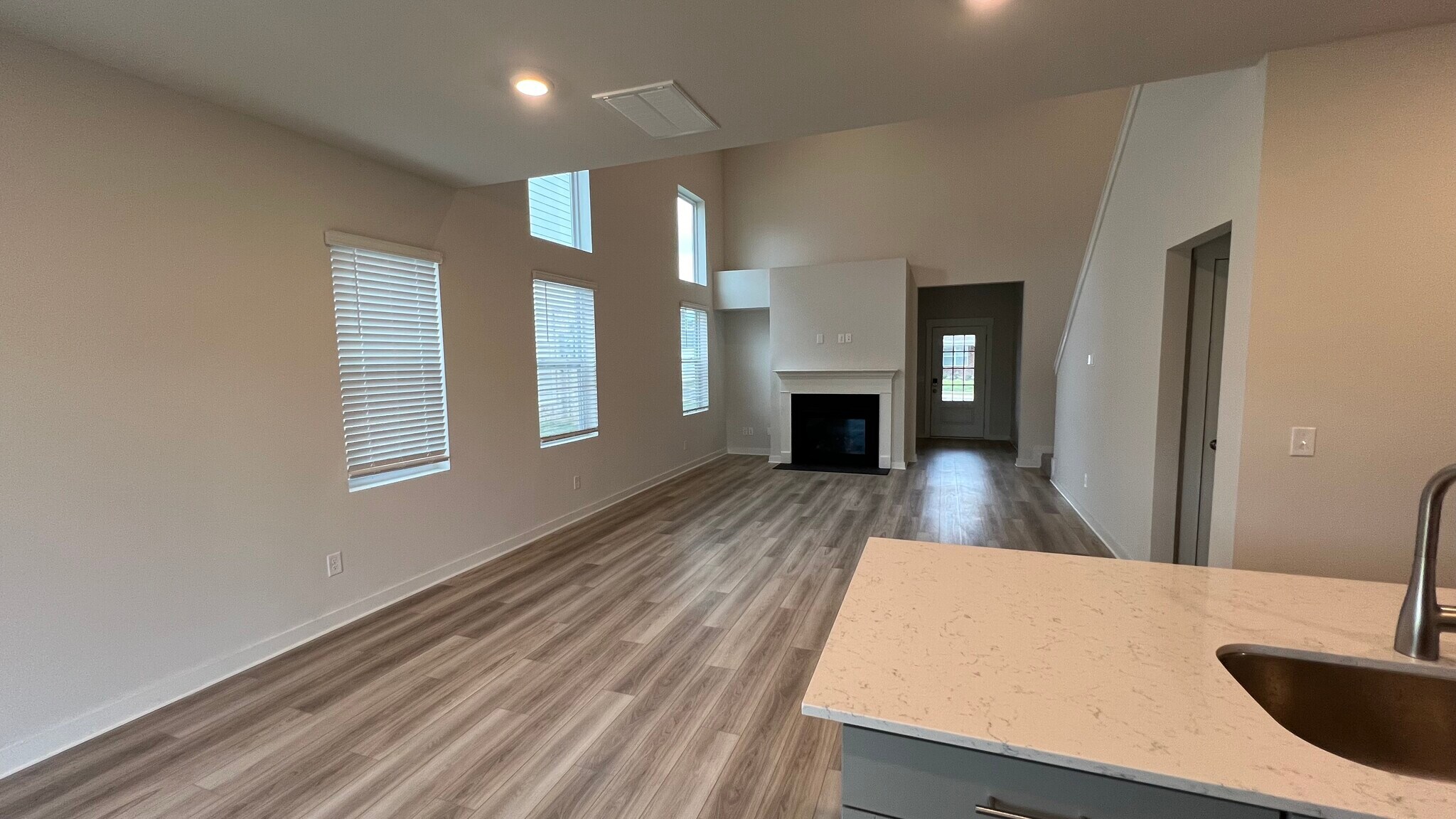 Building Photo - 2428 Williams Ridge Dr
