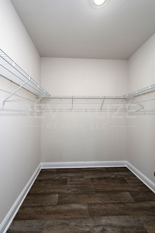 Building Photo - 14543 Dayton Cir