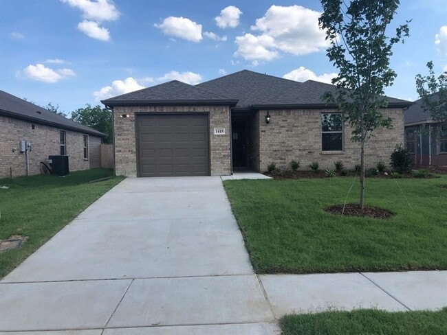 Building Photo - 1415 Warringwood Dr