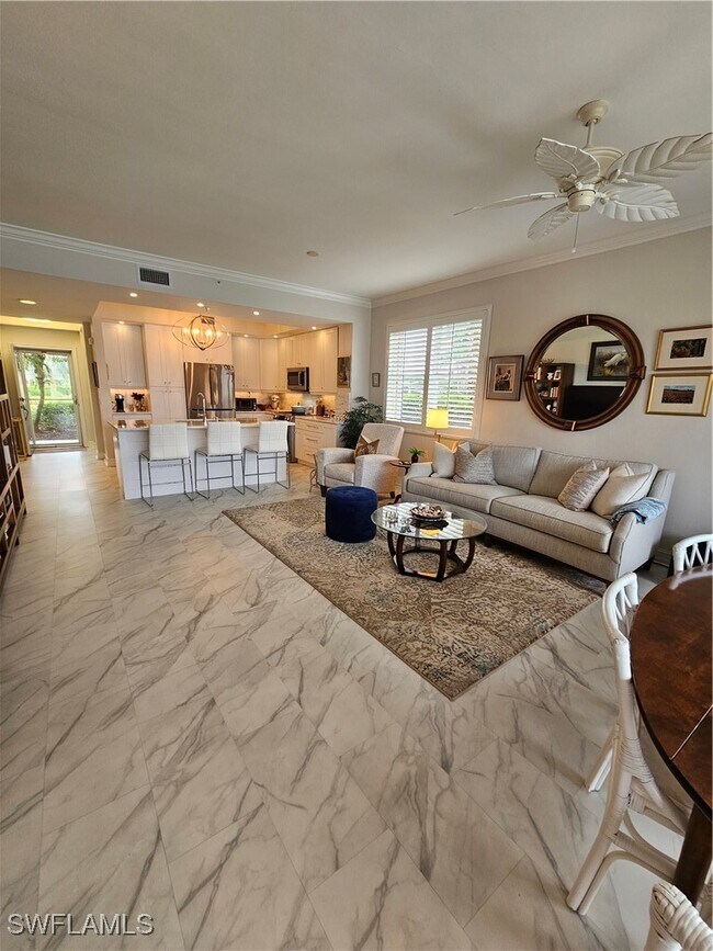 Building Photo - 10720 Ravenna Way