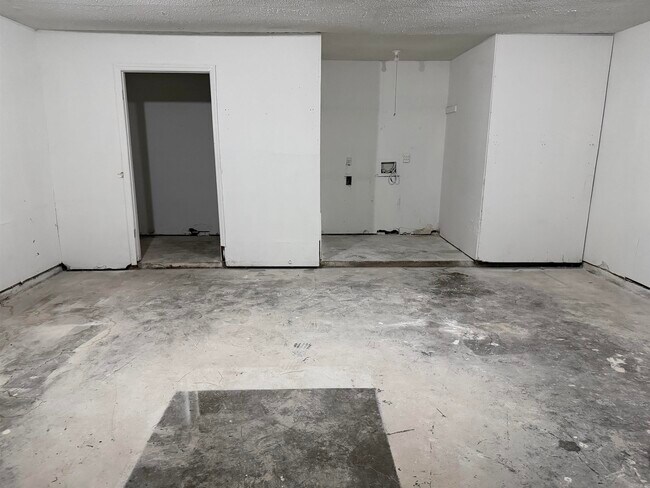 Building Photo - 10002 Stardust Trail