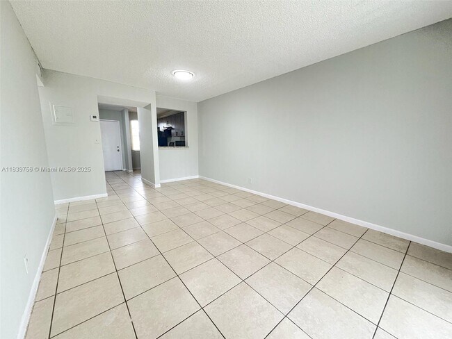 Building Photo - 95 NE 41st St