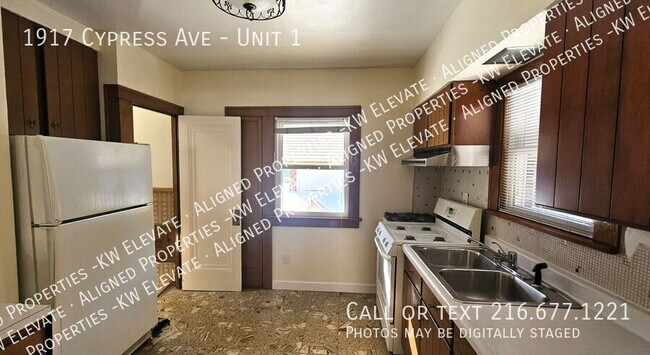 Building Photo - 1917 Cypress Ave