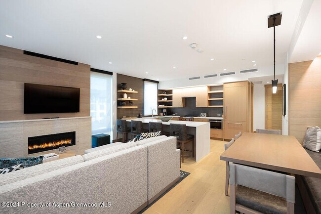 Building Photo - 130 Wood Rd