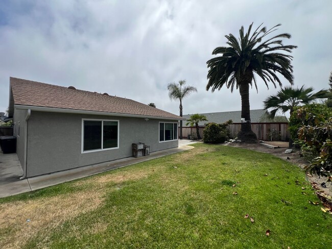 Building Photo - Beautiful Single Story 4b 2b Family Home