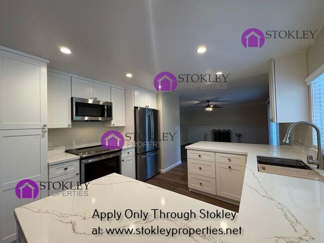 Building Photo - 18 Bonnie Pl