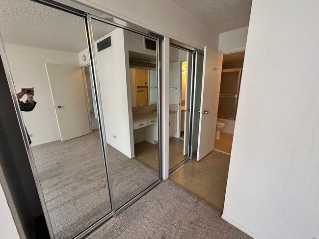 Building Photo - Affordable 2-bedroom, 2-bath