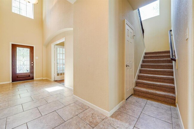 Building Photo - 62 N Planchard Cir