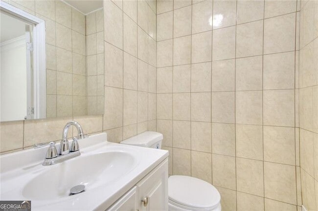 Building Photo - 3946 Green Oak Dr