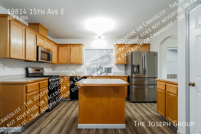 Building Photo - 19814 15th Avenue E