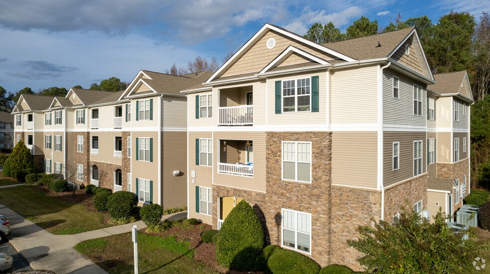 Building Photo - Falls Creek