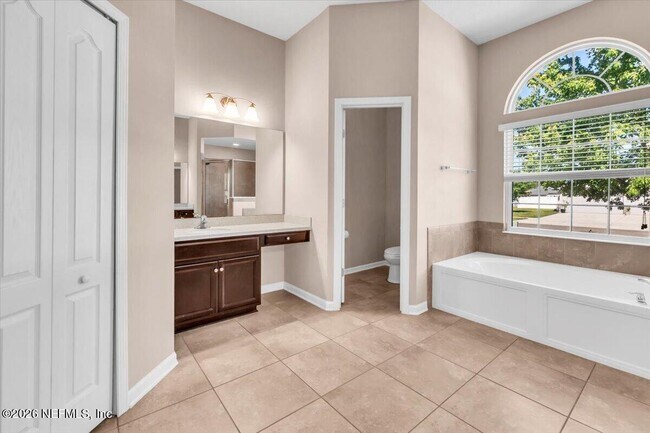 Building Photo - 4471 Song Sparrow Dr