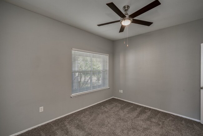 Building Photo - Your League City Haven