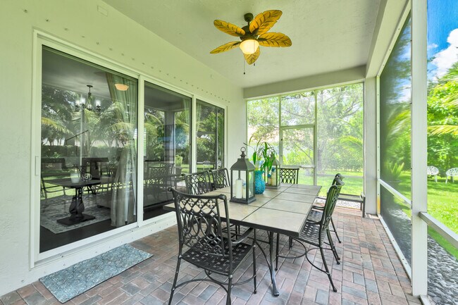 Building Photo - 4661 Manderly Dr