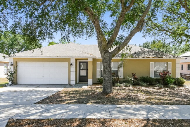 Building Photo - 926 Willow Run St