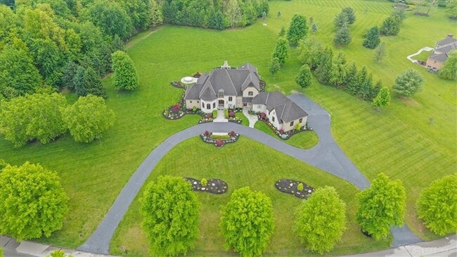 Building Photo - 9020 Whisperinghill Dr
