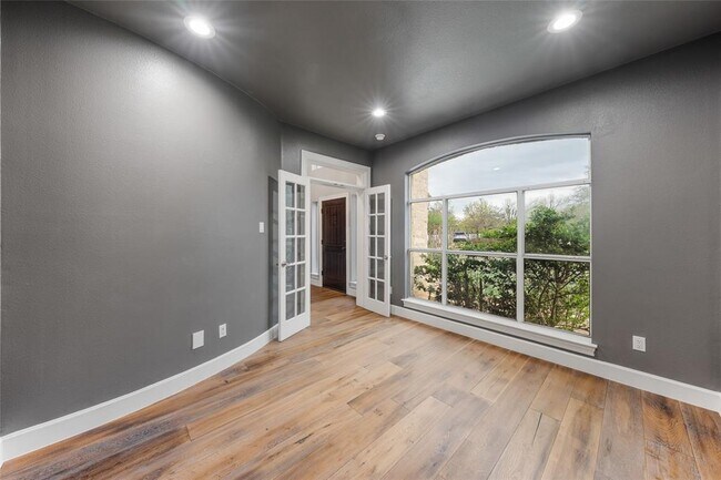 Building Photo - 408 Saddlehorn Dr