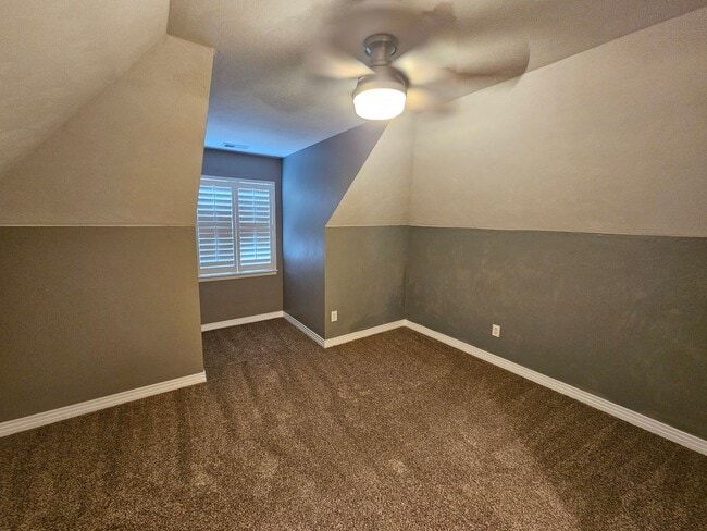 Building Photo - THREE SHIPS LANDING