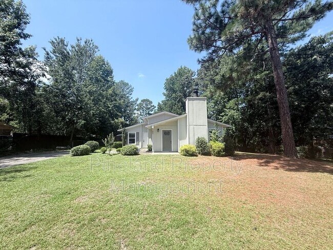 Building Photo - 890 Bridgette St