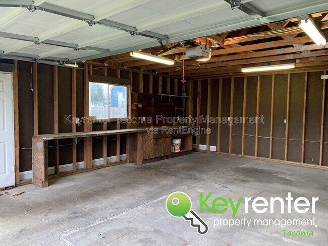 Building Photo - 4816 E G St