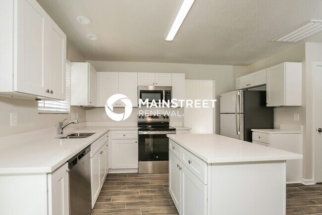 Building Photo - 3 Bedroom Pet-Friendly Home in Greensboro,...
