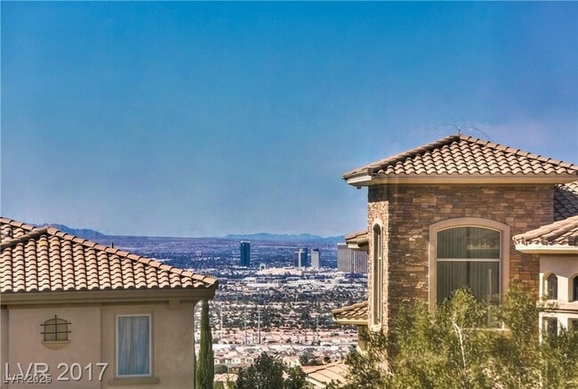 Building Photo - 1340 Dilevante Dr