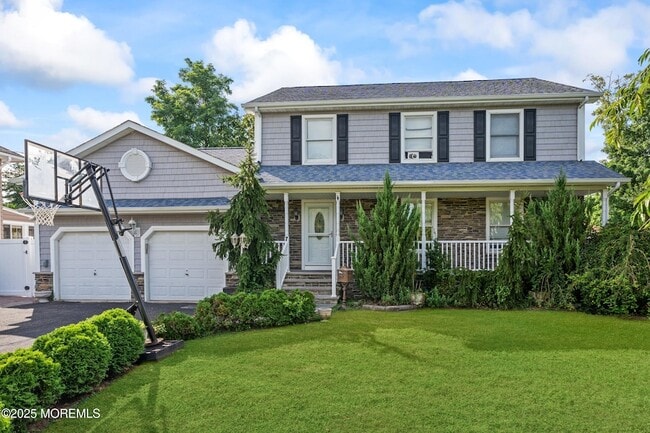 Building Photo - 7 Linden Ave