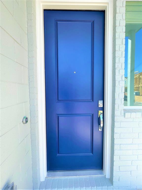 Building Photo - 15110 Forum Ave