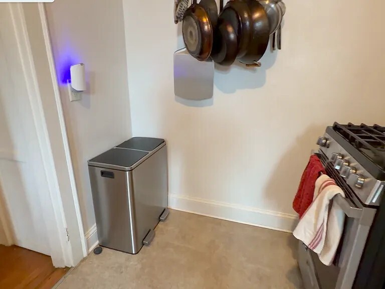 Building Photo - 73 Martin St