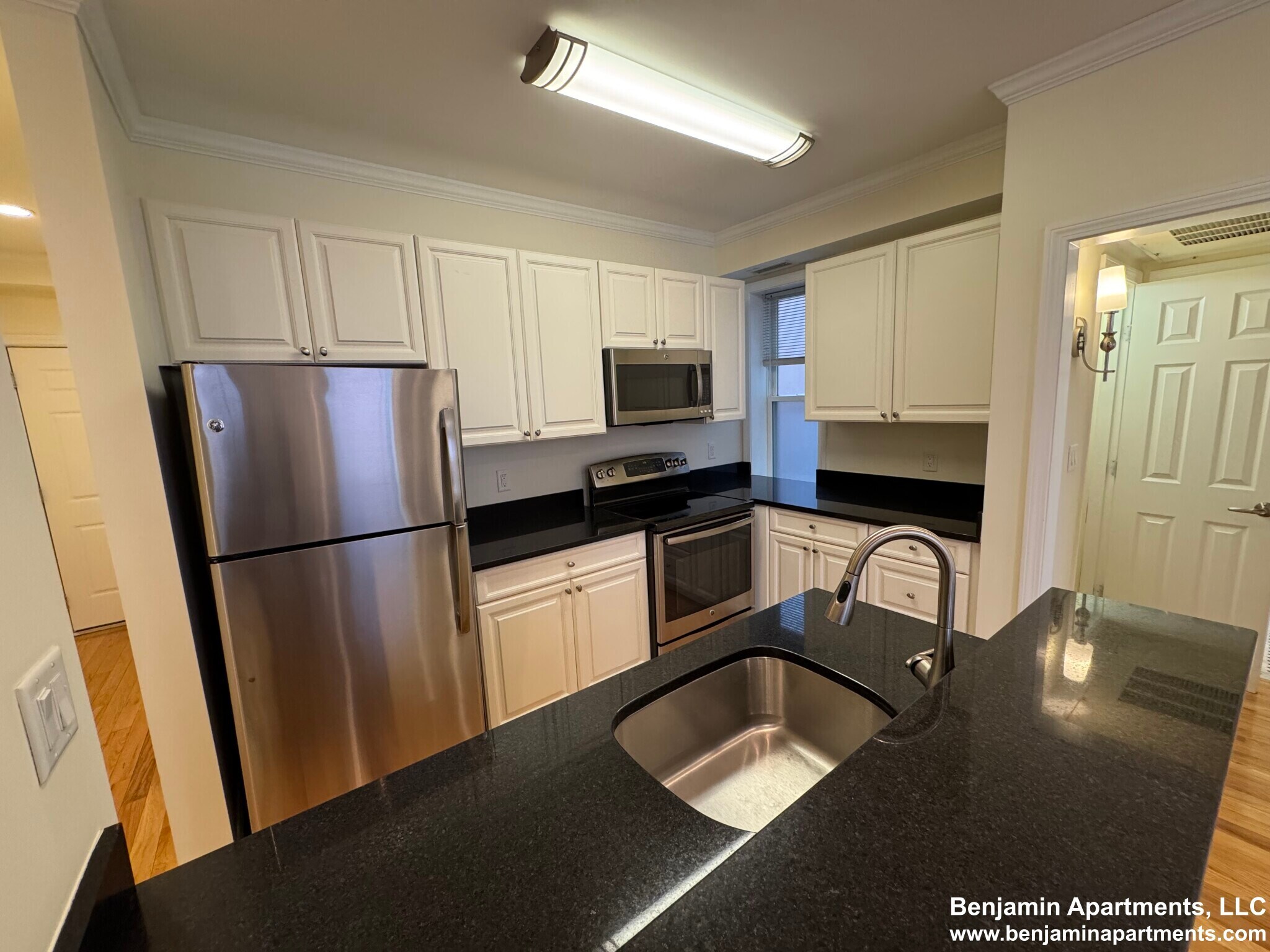 Building Photo - 11 Chauncy St