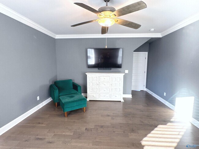 Building Photo - 4260 Sullivan St