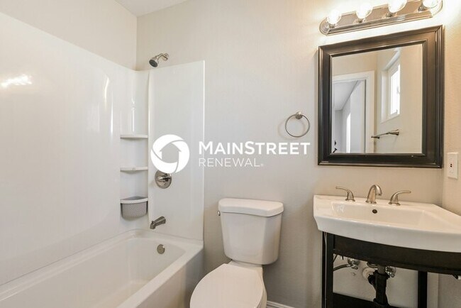 Building Photo - 4 Bedroom Pet-Friendly Home in LAS VEGAS, NV with Main Street Renewal
