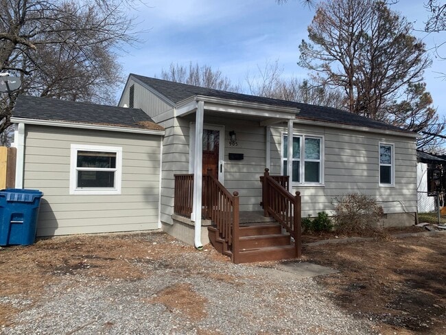Primary Photo - Charming 2-Bed with Bonus Space & Private ...