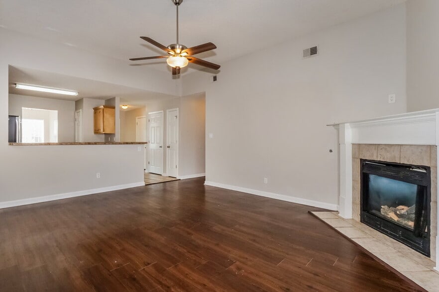 Building Photo - 9882 Wynngate Dr