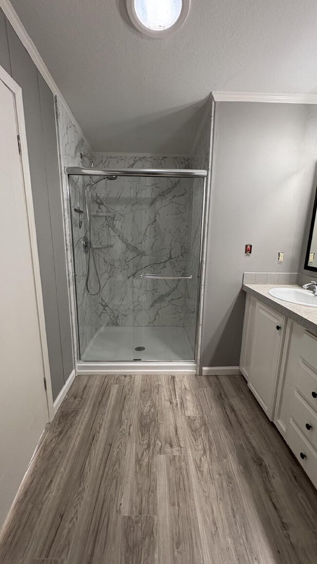 Building Photo - Beautiful 2-bed, 2-bath home is located in the highly desired Strawberry Ridge 55+ Community