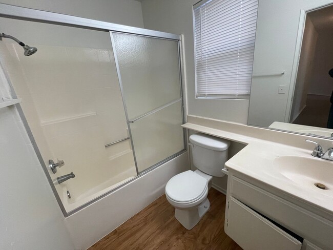 Building Photo - Adelanto Home- 3 Bedrooms, 2 Bathrooms, La...