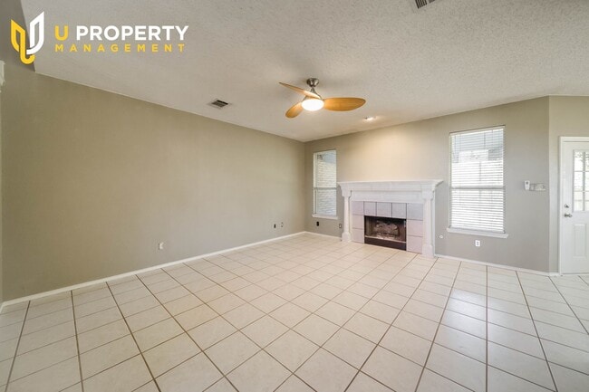Building Photo - A Sweety Corner Home in Lewisville, Don't ...