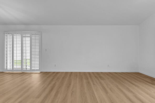 Building Photo - 72384 Ridgecrest Ln