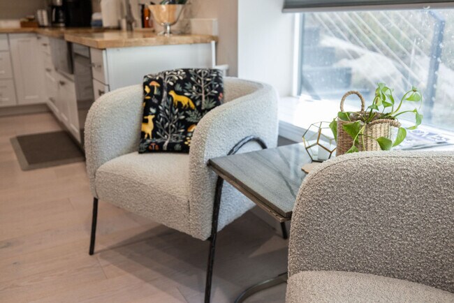 Building Photo - 255 Matterhorn Dr