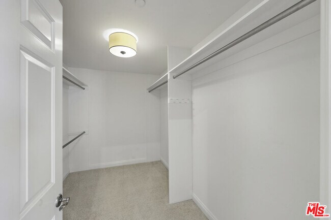 Building Photo - 1820 Benecia Ave