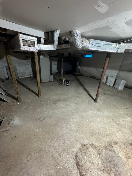 Building Photo - 28 York Ave