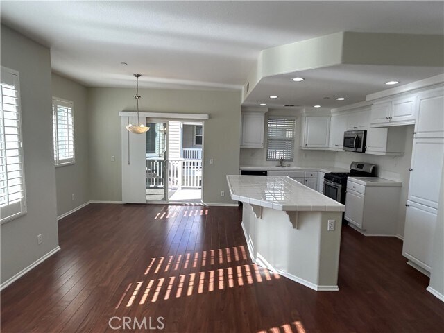 Building Photo - 8152 Parkside St