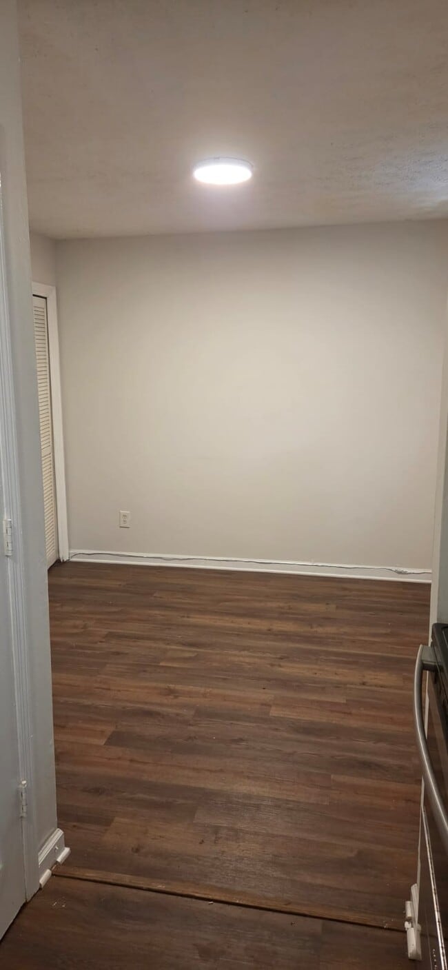 Building Photo - 5504 Estates Ct