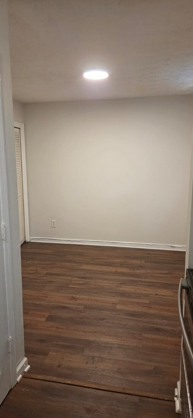 Building Photo - 5506 Estates Ct